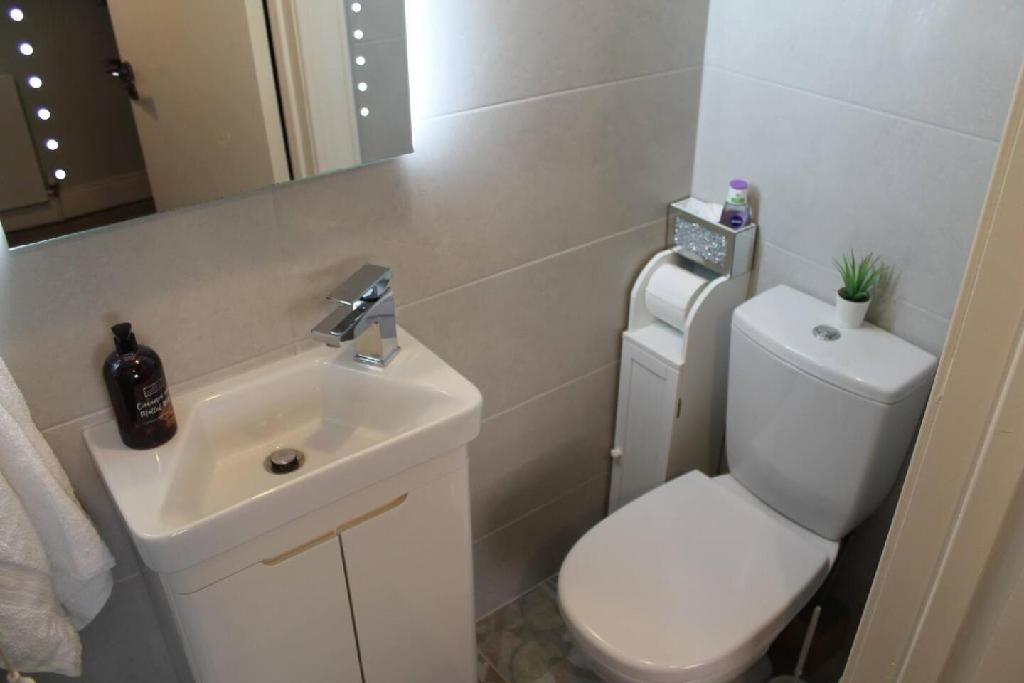 Vila 4 Bed Boutique House Lisburn Road Belfast Exteriér fotografie